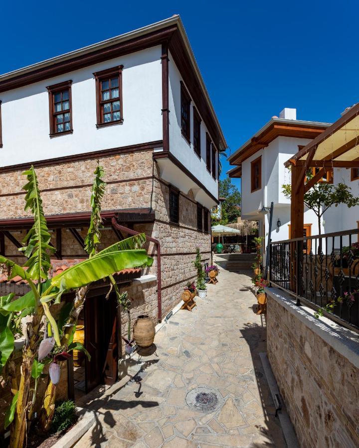 Woo Town Suites Antalya Bagian luar foto