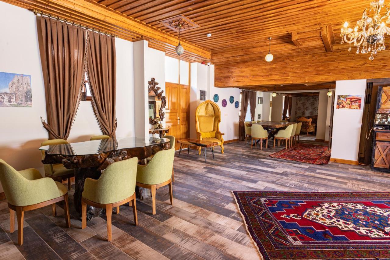 Woo Town Suites Antalya Bagian luar foto