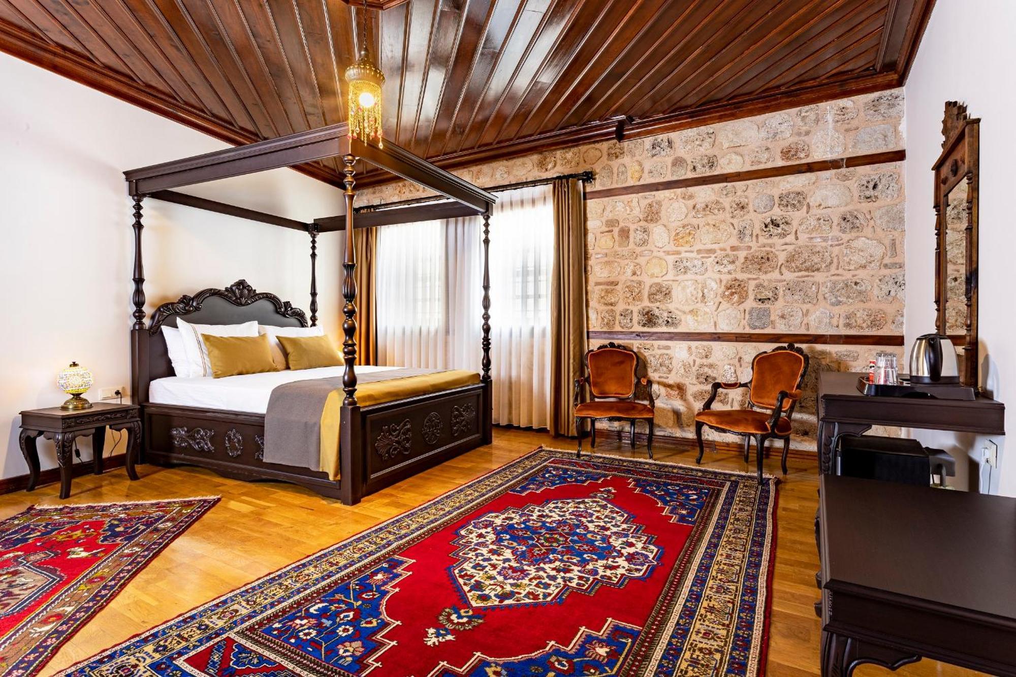 Woo Town Suites Antalya Bagian luar foto