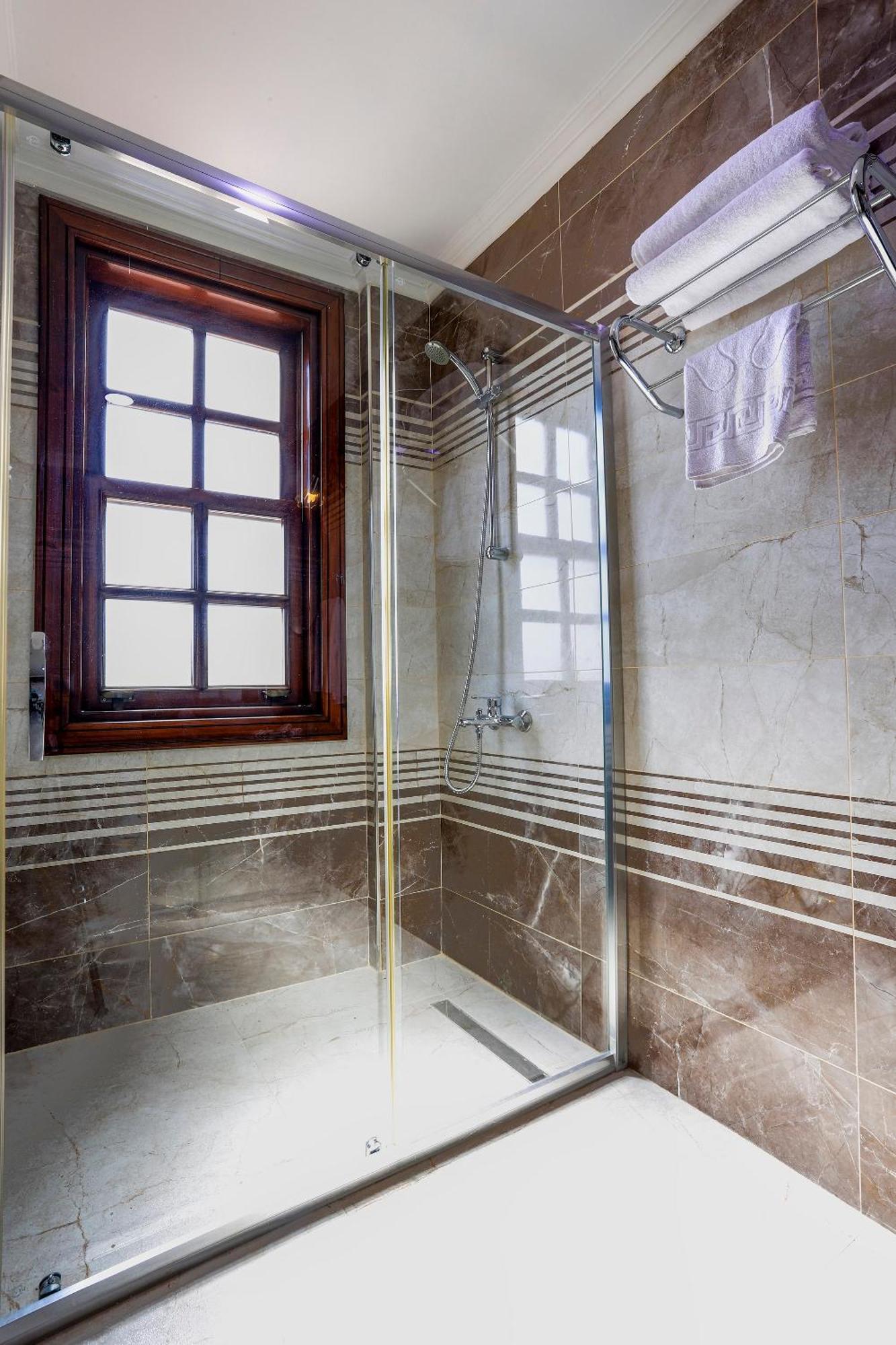 Woo Town Suites Antalya Bagian luar foto