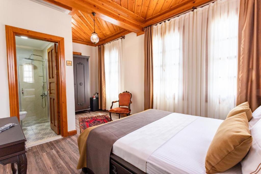 Woo Town Suites Antalya Bagian luar foto